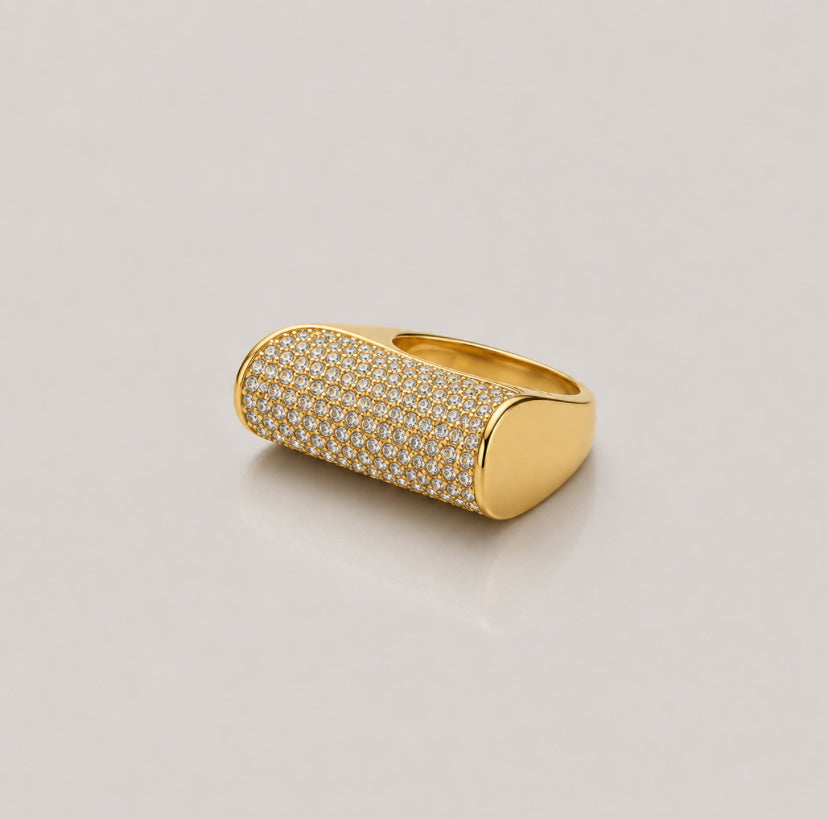 Ona Oversized Ring - Gold